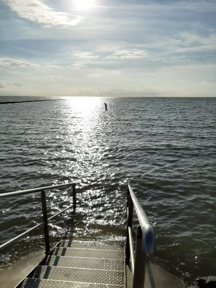 Urlaub im Ferienhaus an der Nordsee: Baden in der Nordsee